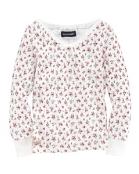 A vintage-inspired floral print and delicate bow detail give this classic long-sleeved top timeless appeal. A vintage-inspired floral print and delicate bow detail give this classic long-sleeved top timeless appeal.