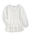 THE LOOKRound necklineLong elastic cuff sleevesFront button closureTonal embroideryTiered ruffled hemTHE MATERIALCottonCARE & ORIGINMachine washImported