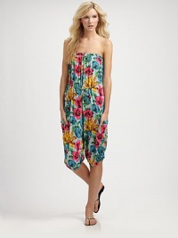 The perfect coverup equipped with a pretty floral print and convenient pockets.Elasticized topRemovable tie beltSlash pockets87% nylon/13% spandexHand washImported The perfect coverup equipped with a pretty floral print and convenient pockets.Elasticized topRemovable tie beltSlash pockets87% nylon/13% spandexHand washImported