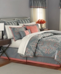 Make a grand statement. Traditional elegance brings a whole new look to your space with this Grand Damask comforter set from Martha Stewart Collection. Features an ornate flourish design and enough pieces for a complete refresh.