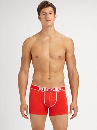 A classic boxer brief with a logo waistband and contrast trim.Sits at hipContoured pouchContrast trim95% cotton/5% elastaneMachine washImported A classic boxer brief with a logo waistband and contrast trim.Sits at hipContoured pouchContrast trim95% cotton/5% elastaneMachine washImported