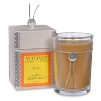 Tropical green leaves blended with vanilla bean and yellow grapefruit juice. Burn time is approximately 50 hours. Tropical green leaves blended with vanilla bean and yellow grapefruit juice. Burn time is approximately 50 hours.