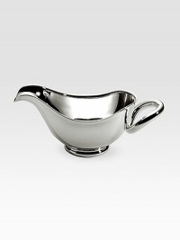 Smooth, modern lines in polished silverplate. The perfect accompaniment for gravy, sauces or syrup. From the Vertigo Collection Tarnish-resistant finish 8 oz 4¾W X 2½D Made in France Smooth, modern lines in polished silverplate. The perfect accompaniment for gravy, sauces or syrup. From the Vertigo Collection Tarnish-resistant finish 8 oz 4¾W X 2½D Made in France