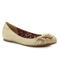 Step up your game. The Focused flats from G by GUESS keep your style cute and easy. Step up your game. The Focused flats from G by GUESS keep your style cute and easy.