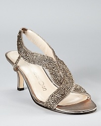 Make a dazzling entrance in the glamourous Zorro sandals from Caparros. Make a dazzling entrance in the glamourous Zorro sandals from Caparros.