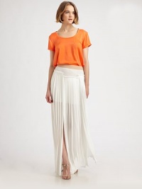 Asymmetrical hi-low hem and a single front patch pocket enhance this relaxed staple. ScoopneckSingle front patch pocketShort sleevesAsymmetrical hi-low hemPolyesterDry cleanImportedModel shown is 5'10 (177cm) wearing US size Small. Asymmetrical hi-low hem and a single front patch pocket enhance this relaxed staple. ScoopneckSingle front patch pocketShort sleevesAsymmetrical hi-low hemPolyesterDry cleanImportedModel shown is 5'10 (177cm) wearing US size Small.