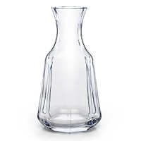 With striking curved silhouettes in clear, sparkling crystal, the Farmhouse Touch collection from Villeroy & Boch brings dramatic elegance to entertaining. With striking curved silhouettes in clear, sparkling crystal, the Farmhouse Touch collection from Villeroy & Boch brings dramatic elegance to entertaining.