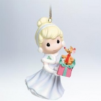 Cinderella Precious Moment 2011 Hallmark Ornament - QXD1017 Cinderella Precious Moment 2011 Hallmark Ornament - QXD1017