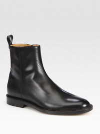 Leather bootie with side zip closure.Back loop pullLeather soleMade in Italy Leather bootie with side zip closure.Back loop pullLeather soleMade in Italy