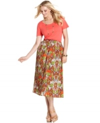 Electrify your casual look with Charter Club's plus size maxi skirt, featuring a bold print. Electrify your casual look with Charter Club's plus size maxi skirt, featuring a bold print.