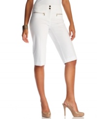 Exposed zipper pockets add stylish edge to these Alfani capri pants -- a summer must-have! Exposed zipper pockets add stylish edge to these Alfani capri pants -- a summer must-have!