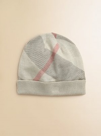 Keep that precious little head toasty with Burberry checks printed on a luxuriously soft blend of cashmere and cotton.Ribbed cuffCashmere/cottonHand washImported Keep that precious little head toasty with Burberry checks printed on a luxuriously soft blend of cashmere and cotton.Ribbed cuffCashmere/cottonHand washImported