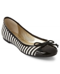 Tommy Hilfiger's Blair flats feature pretty stripes and a cap toe that's topped with a bow. What could be better in a ballet flat? Tommy Hilfiger's Blair flats feature pretty stripes and a cap toe that's topped with a bow. What could be better in a ballet flat?