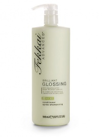 This sheer conditioner with encapsulated olive oil gives hair what it needs: vital moisture and shine while restoring its strength. This sheer conditioner with encapsulated olive oil gives hair what it needs: vital moisture and shine while restoring its strength.