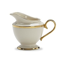 Tuxedo dinnerware is the epitome of formal dinnerware. The ivory fine china contrasts vibrantly against the rich gold interwoven accents. It's definitely a classic Lenox pattern. Pair it with gold-accented sterling and crystal, for elaborate entertaining. Dishwasher Safe.