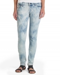 Levi's infuses acid wash jeans with au-courant attitude in this pair of low-rise skinny denim! Looks great with sandals and a tee for style that's chic without trying! Levi's infuses acid wash jeans with au-courant attitude in this pair of low-rise skinny denim! Looks great with sandals and a tee for style that's chic without trying!