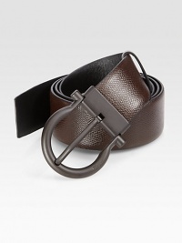 Textured on one side and smooth on the other, this reversible belt set in Italian leather, will be a versatile addition to your existing wardrobe.LeatherAbout 1½ wideMade in Italy Textured on one side and smooth on the other, this reversible belt set in Italian leather, will be a versatile addition to your existing wardrobe.LeatherAbout 1½ wideMade in Italy
