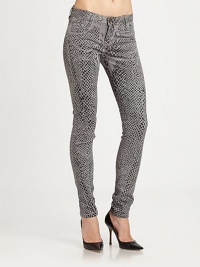 Tap into the printed-denim trend with these reversible snake-print leggings. THE FITMedium rise, about 8Inseam, about 30THE DETAILSButton closureZip flyFaux front slash pocketsBack patch pockets95% cotton/2% elastane/3% spandexMachine washMade in USA of imported fabricModel shown is 5'9 (175cm) wearing US size 4. Tap into the printed-denim trend with these reversible snake-print leggings. THE FITMedium rise, about 8Inseam, about 30THE DETAILSButton closureZip flyFaux front slash pocketsBack patch pockets95% cotton/2% elastane/3% spandexMachine washMade in USA of imported fabricModel shown is 5'9 (175cm) wearing US size 4.