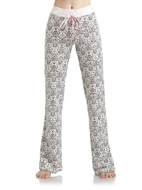 THE LOOKWide elastic waistband with drawstring frontPaisley printed waffle knitRelaxed legsTHE FITRise, about 9Inseam, about 35½THE MATERIALCotton/rayonCARE & ORIGINMachine washImported THE LOOKWide elastic waistband with drawstring frontPaisley printed waffle knitRelaxed legsTHE FITRise, about 9Inseam, about 35½THE MATERIALCotton/rayonCARE & ORIGINMachine washImported