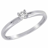 Round Diamond Solitaire Engagement Ring in 14K Gold Round Diamond Solitaire Engagement Ring in 14K Gold