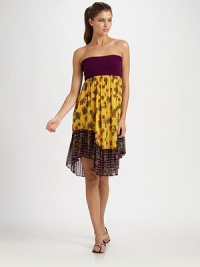 A flirty find with a unique patchwork--floral-pinstripe combination.Strapless designRuffled hemPolyamideDry cleanMade in Italy A flirty find with a unique patchwork--floral-pinstripe combination.Strapless designRuffled hemPolyamideDry cleanMade in Italy