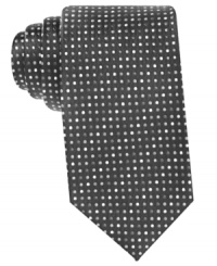 Get your workday look on-point with this patterned silk tie from Alfani. Get your workday look on-point with this patterned silk tie from Alfani.