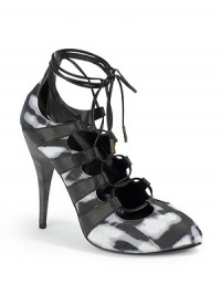 THE LOOKAbstract printed fabric upperPoint toeLeather inset strapsSkinny leather straps lace up and wrap around the anklePadded insoleStacked heel, 4½(115mm)THE MATERIALLeather and fabric upperLeather lining and soleORIGINMade in Italy THE LOOKAbstract printed fabric upperPoint toeLeather inset strapsSkinny leather straps lace up and wrap around the anklePadded insoleStacked heel, 4½(115mm)THE MATERIALLeather and fabric upperLeather lining and soleORIGINMade in Italy