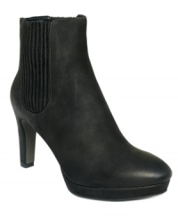 A lovely finish. Ecco's Navoi booties feature elastic panels at the side for comfort and a flexible man-made sole. A lovely finish. Ecco's Navoi booties feature elastic panels at the side for comfort and a flexible man-made sole.