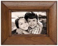 Prinz 5 by 7-Inch Walden Antique Walnut Wood Frame Prinz 5 by 7-Inch Walden Antique Walnut Wood Frame