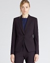 This clean, one-button REISS blazer delivers a fitted, feminine silhouette for a refined workweek look. Wear it with its matching Milano trousers for a suited look or pair it with a contrasting trousers and a statement shirt for an on-trend and relaxed take on tailoring.