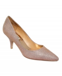 The all-over sparkles and cutout detail on Badgley Mischka's Monika evening pumps are already so glamourous. The beautiful sparkling jeweled accent on the toe just takes this high-fashion look over the top.