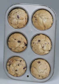 Baker's Secret 1075053 Basics Nonstick 6-Cup Muffin Pan - World Kitchen/Ekco Baker's Secret 1075053 Basics Nonstick 6-Cup Muffin Pan - World Kitchen/Ekco