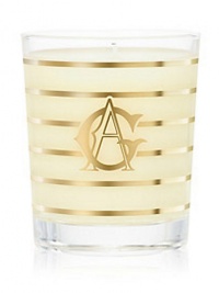 A zesty combination of lemons from Sicily, grapefruit, citron and cypress. Presented in a glass holder with lace detail and monogram Burntime, approx. 45 hours A zesty combination of lemons from Sicily, grapefruit, citron and cypress. Presented in a glass holder with lace detail and monogram Burntime, approx. 45 hours