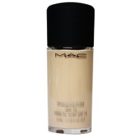 MAC Studio Fix Fluid SPF15 NC15 100% Authentic MAC Studio Fix Fluid SPF15 NC15 100% Authentic