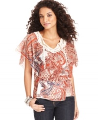 Crochet and a vibrant paisley print combine in this boho-chic top from Cha Cha Vente. The tiered silhouette is so feminine, too! Crochet and a vibrant paisley print combine in this boho-chic top from Cha Cha Vente. The tiered silhouette is so feminine, too!