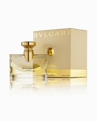 A sensual fragrance with an enveloping floral bouquet and a heart of seduction.