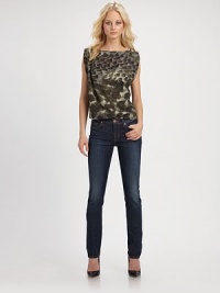 Coppertone hardware and slight fading enliven this skinny-leg favorite. THE FITSkinny fitRise, about 8Inseam, about 29THE DETAILSButton closureZip flyFive-pocket styleFully lined92% cotton/7% polyester/1% spandexDry cleanMade in USAModel shown is 5'10 (177cm) wearing US size 4. Coppertone hardware and slight fading enliven this skinny-leg favorite. THE FITSkinny fitRise, about 8Inseam, about 29THE DETAILSButton closureZip flyFive-pocket styleFully lined92% cotton/7% polyester/1% spandexDry cleanMade in USAModel shown is 5'10 (177cm) wearing US size 4.