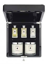 An exquisite limited edition lacquered chest, housing a trio of tempting Tea Fragrance colognes. Accompanied by a pair of Tea Deluxe Candles. This season's ultimate indulgence. An exquisite limited edition lacquered chest, housing a trio of tempting Tea Fragrance colognes. Accompanied by a pair of Tea Deluxe Candles. This season's ultimate indulgence.