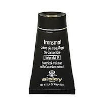 A natural, matte complexion, plus comfort from dawn to dusk. Cucumber, the essential ingredient in this foundation, rich in amino acids and mineral salts, works to moisturize and revitalize the skin. This emolient cream combines a radiance-boosting foundation with genuine skin care benefits. Its formula helps to:- moisturize skin and protect from environmental stress factors with the amino acids and mineral salts found in cucumber, - even out the complexion with matte coverage and a long-wearing luminous finish, - provide enduring skin comfort. A natural, matte complexion, plus comfort from dawn to dusk. Cucumber, the essential ingredient in this foundation, rich in amino acids and mineral salts, works to moisturize and revitalize the skin. This emolient cream combines a radiance-boosting foundation with genuine skin care benefits. Its formula helps to:- moisturize skin and protect from environmental stress factors with the amino acids and mineral salts found in cucumber, - even out the complexion with matte coverage and a long-wearing luminous finish, - provide enduring skin comfort.