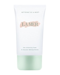 This gentle cleanser combines sea algae fibers and white pearl powders to purify, re-mineralize and promote a healthy-looking, bright complexion. Magnetized tourmaline and La Mer's exclusive Deconstructed Waters(TM) enable The Cleansing Foam to draw dirt, debris and makeup out and away from even the most delicate complexion, leaving behind a pure, crisp feeling. ¬Sea algae fibers boost the foaming action and a luxurious lather. Rich in bio-minerals and vitamins, these natural fibers help replenish skin¹s essential nutrients, leaving it perfectly balanced and refreshed. Long valued for their restorative properties, an exclusive combination of white pearl powders delicately polishes the skin. This precious blend revitalizes the skin with amino acids, promoting a healthy-looking, bright and lustrous complexion each day. This gentle cleanser combines sea algae fibers and white pearl powders to purify, re-mineralize and promote a healthy-looking, bright complexion. Magnetized tourmaline and La Mer's exclusive Deconstructed Waters(TM) enable The Cleansing Foam to draw dirt, debris and makeup out and away from even the most delicate complexion, leaving behind a pure, crisp feeling. ¬Sea algae fibers boost the foaming action and a luxurious lather. Rich in bio-minerals and vitamins, these natural fibers help replenish skin¹s essential nutrients, leaving it perfectly balanced and refreshed. Long valued for their restorative properties, an exclusive combination of white pearl powders delicately polishes the skin. This precious blend revitalizes the skin with amino acids, promoting a healthy-looking, bright and lustrous complexion each day.