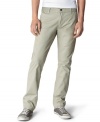 Get skinny without the gym. Modern skinny leg trousers from Levi's make your everyday outfit options endless.