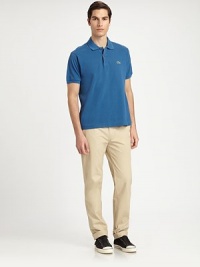 Give your denim the day off and try this ultra-versatile pair of straight-leg khaki pants on for size.Side slash pocketsBack buttoned welt pocketsInseam about 33CottonMachine washImported Give your denim the day off and try this ultra-versatile pair of straight-leg khaki pants on for size.Side slash pocketsBack buttoned welt pocketsInseam about 33CottonMachine washImported