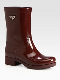 Durable rubber boot with a signature logo detail and slip-resistant trek sole. Rubber heel, 1½ (40mm)Rubber upperNylon liningRubber trek solePadded insoleImported Durable rubber boot with a signature logo detail and slip-resistant trek sole. Rubber heel, 1½ (40mm)Rubber upperNylon liningRubber trek solePadded insoleImported