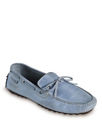 A road-worthy driving shoe with handsewn detail, a flexible fit and a traditional rubber nub sole. A road-worthy driving shoe with handsewn detail, a flexible fit and a traditional rubber nub sole.