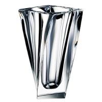 A glass block or crystal cube whose upper section has been twisted and turned-this is one way of describing the simple yet highly sophisticated manufacturing method used to produce Tornado. Designed by Jan Johansson, this collection is an ideal gift for anyone with an eye for design. A glass block or crystal cube whose upper section has been twisted and turned-this is one way of describing the simple yet highly sophisticated manufacturing method used to produce Tornado. Designed by Jan Johansson, this collection is an ideal gift for anyone with an eye for design.