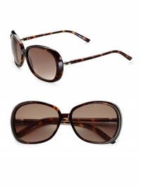 THE LOOKOversized rounded square silhouette Variegated plastic frameMetal accented arms UV protectedTHE COLORHavana with brown grey lensesORIGINMade in Italy THE LOOKOversized rounded square silhouette Variegated plastic frameMetal accented arms UV protectedTHE COLORHavana with brown grey lensesORIGINMade in Italy
