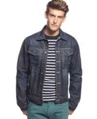 This classic denim jacket from Guess Jeans will have you looking good in this timeless trend. This classic denim jacket from Guess Jeans will have you looking good in this timeless trend.