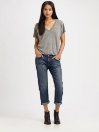 Natural rinse denim, lightly whiskered in a slouchy, borrowed-from-the-boys style.THE FITRelaxed fitRise, about 9Inseam, about 27THE DETAILSZip flyFive-pocket style90% cotton/6% polyester/4% elastaneMachine washMade in USA of imported fabricModel shown is 5'11 (180cm) wearing US size 4.