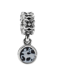 Celebrate your Zodiac sign with PANDORA's ethereal agate cameo charm. Celebrate your Zodiac sign with PANDORA's ethereal agate cameo charm.