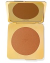 Enhance the impact of the Tom Ford signature look by creating a sensuous, bronzed face with this silky, lightweight powder. With an exclusively formulated mineral blend of sunstone, amber and black tourmaline crystals combined with unique pigments, it flawlessly highlights the skin's natural radiance or accents an existing tan.  Brush lightly on cheekbones to define and amplify the bone structure, or dust all over the face to create the ultimate warm and seductive glow.
